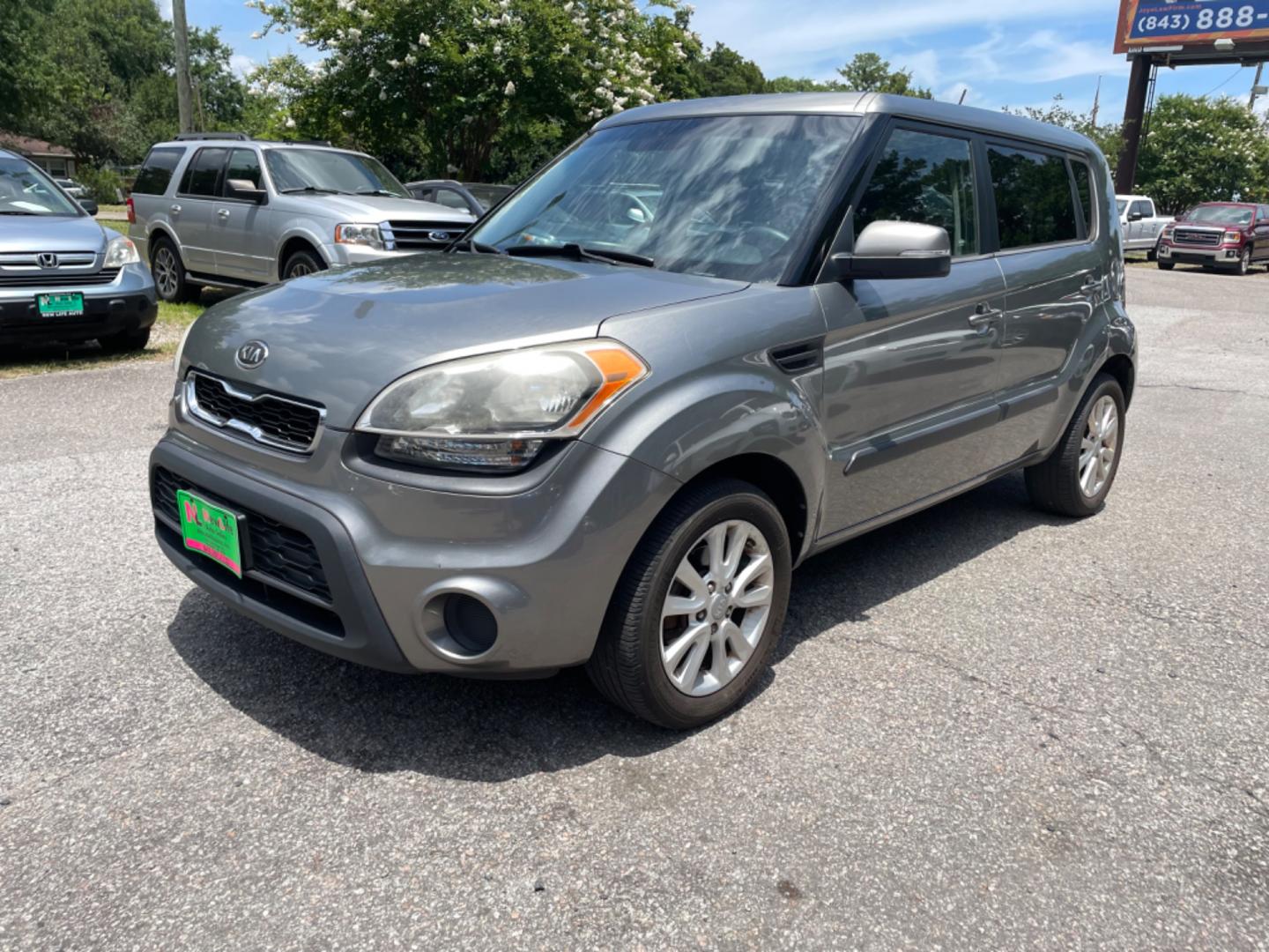 2012 SILVER KIA SOUL + (KNDJT2A62C7) with an 2.0L engine, 6-Speed Manual transmission, located at 5103 Dorchester Rd., Charleston, SC, 29418-5607, (843) 767-1122, 36.245171, -115.228050 - Certified One Owner with 6-SPeed Manual Transmission, CD/AUX/Sat/Bluetooth, Power Windows, Power Locks, Power Mirrors, Keyless Entry, Spacious Cargo, Alloy Wheels. Clean CarFax (no accidents reported!) Local Trade-in!! 146k miles Located at New Life Auto Sales! 2023 WINNER for Post & Courier's Cha - Photo#2